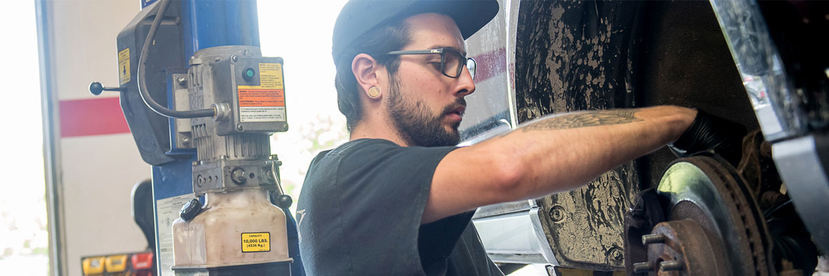 Photo of car mechanic working